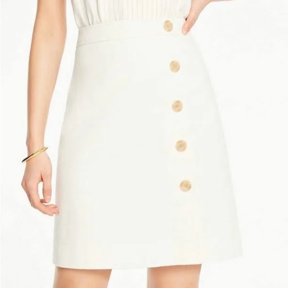 Gorgeous Cream Off White Ann Taylor Buttoned A-Line Weave Zip Back Skirt Size 8 - Picture 2 of 9
